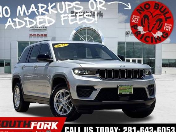 JEEP GRAND CHEROKEE 2025 1C4RJGAG1SC284278 image